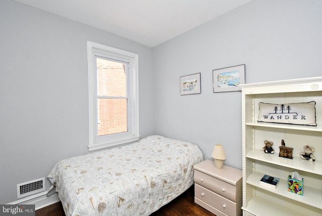 1325 N REDFIELD ST, Philadelphia, PA 19151