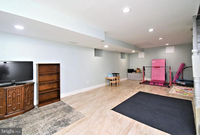 1325 N REDFIELD ST, Philadelphia, PA 19151