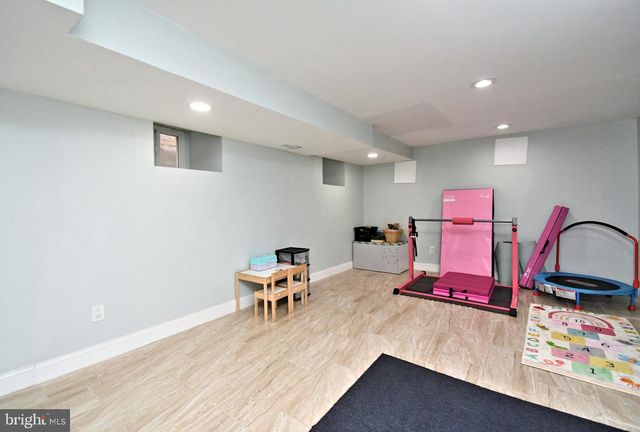 1325 N REDFIELD ST, Philadelphia, PA 19151