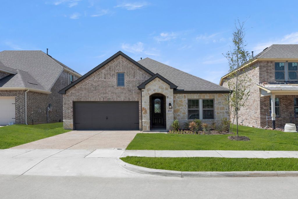 4313 Bellflower Lane, Melissa, TX 75454