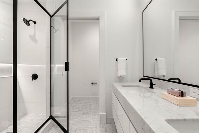 45 Temple St 506, Boston, MA 02114