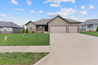 1026 S Gettysburg Loop, Republic, MO 65738