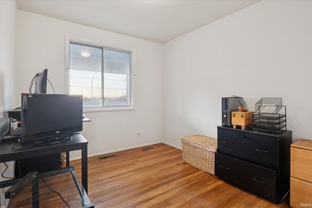 5914 Miami Street, South Bend, IN 46614