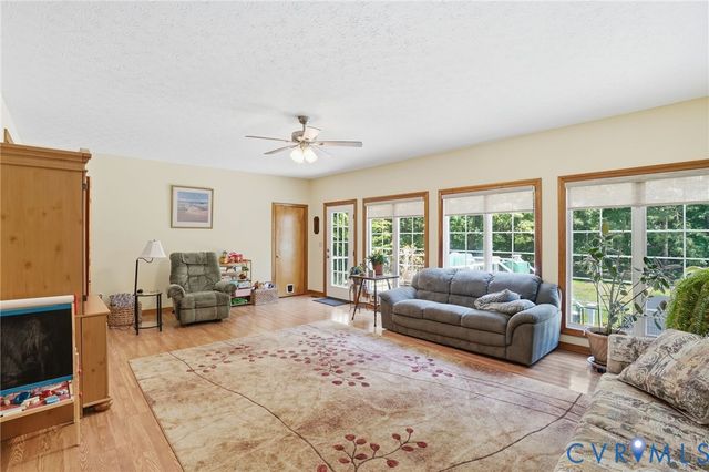7933 Fortress Pl, Henrico, VA 23231
