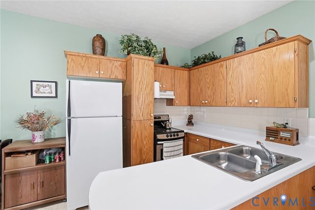 7933 Fortress Pl, Henrico, VA 23231