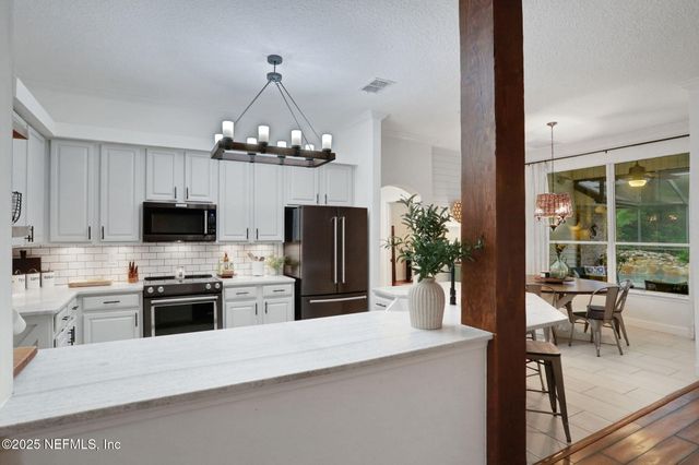 2411 GOLDEN BELL Lane, Fleming Island, FL 32003