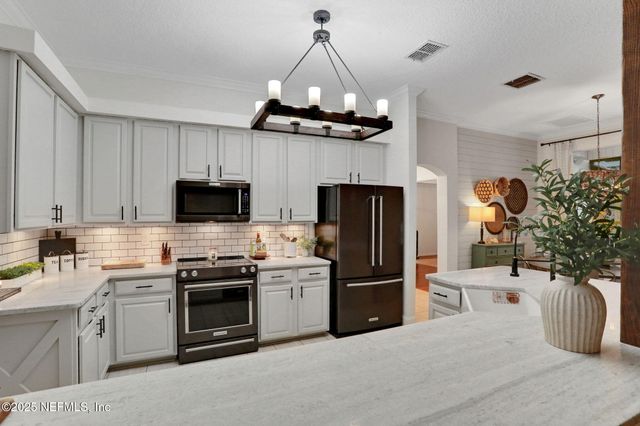 2411 GOLDEN BELL Lane, Fleming Island, FL 32003