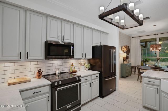 2411 GOLDEN BELL Lane, Fleming Island, FL 32003
