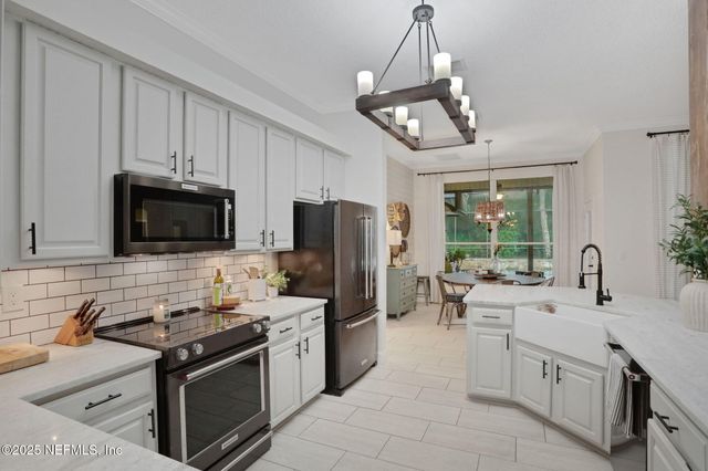 2411 GOLDEN BELL Lane, Fleming Island, FL 32003