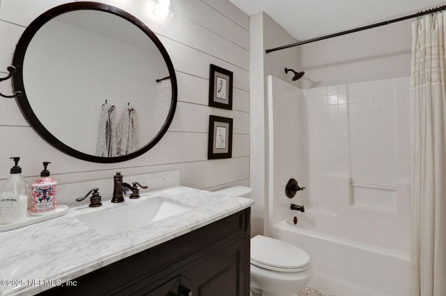 2411 GOLDEN BELL Lane, Fleming Island, FL 32003