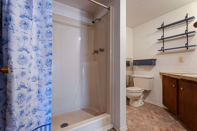 63749 E 202 Road, Wyandotte, OK 74370