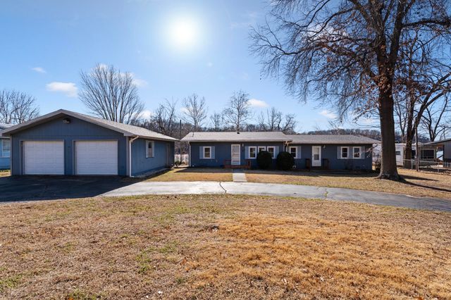 63749 E 202 Road, Wyandotte, OK 74370