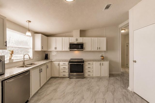 21631 County Road 37492, Cleveland, TX 77327