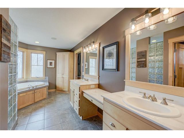 1185 County Road V, Hudson, WI 54016