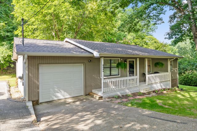 8925 E Ridge Trail Road, Soddy Daisy, TN 37379