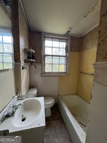 219 Lucky Street, Swainsboro, GA 30401