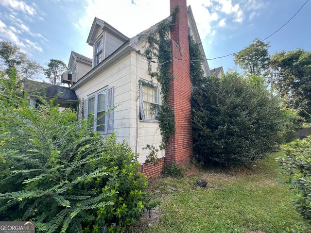 219 Lucky Street, Swainsboro, GA 30401