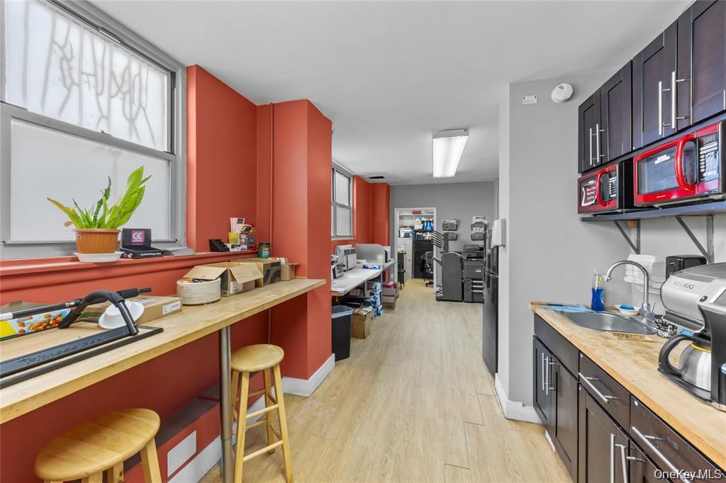 7150 Parsons Blvd 1001, Flushing, NY 11367 — exterior