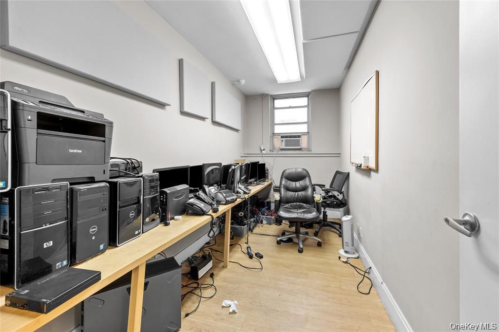 7150 Parsons Blvd 1001, Flushing, NY 11367 — photo 4