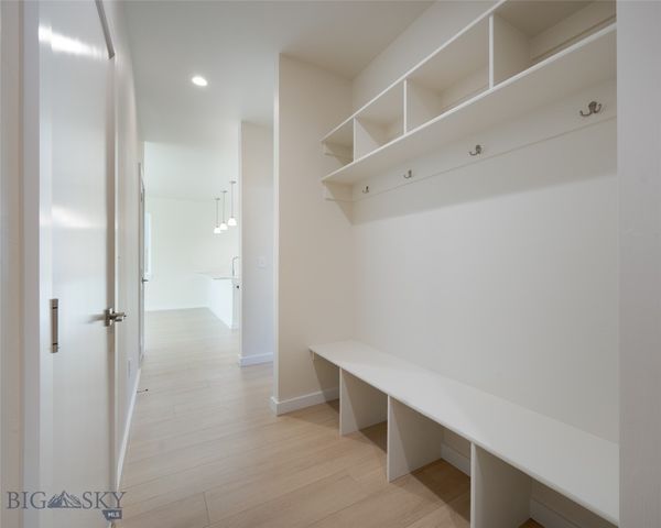 809 Spaniel Lane, Belgrade, MT 59714