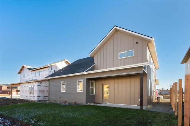 809 Spaniel Lane, Belgrade, MT 59714