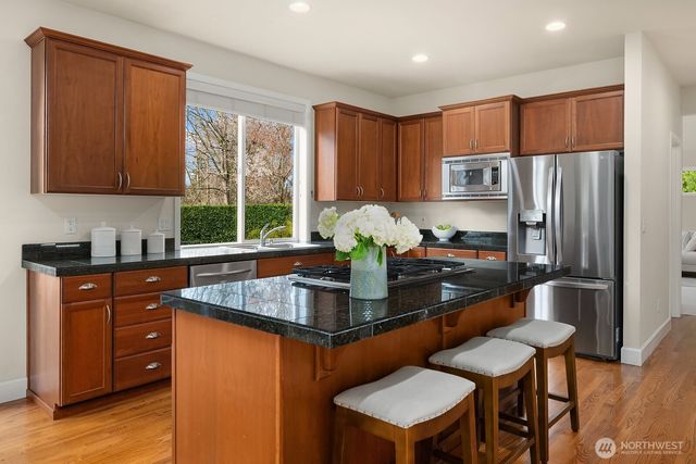 26822 SE 22nd Court, Sammamish, WA 98075