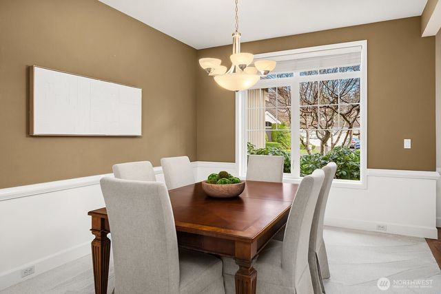 26822 SE 22nd Court, Sammamish, WA 98075