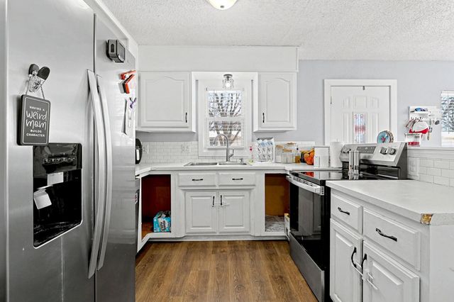 937 Money St, Augusta, KS 67010