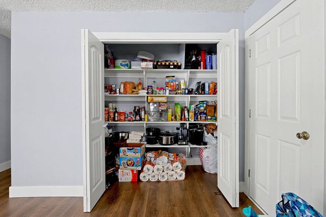 937 Money St, Augusta, KS 67010