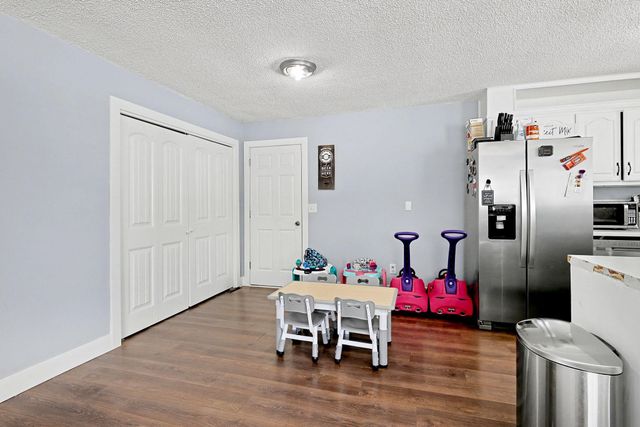 937 Money St, Augusta, KS 67010