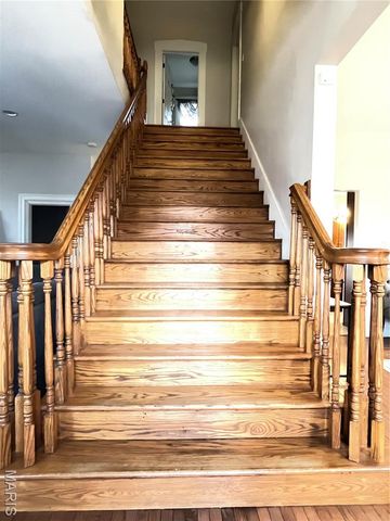 7016 Michigan Avenue, St Louis, MO 63111