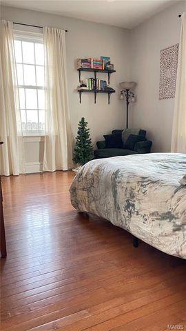 7016 Michigan Avenue, St Louis, MO 63111