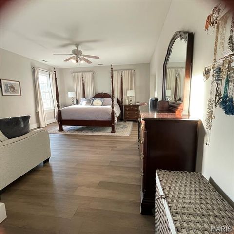 7016 Michigan Avenue, St Louis, MO 63111