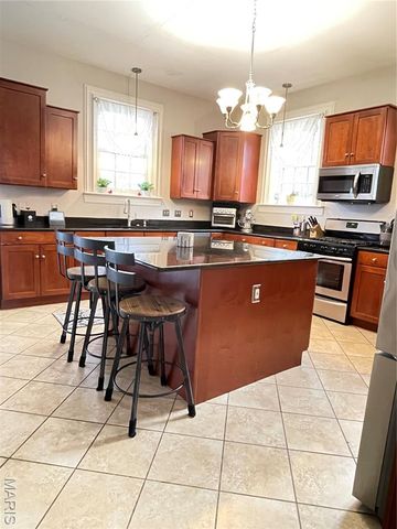 7016 Michigan Avenue, St Louis, MO 63111