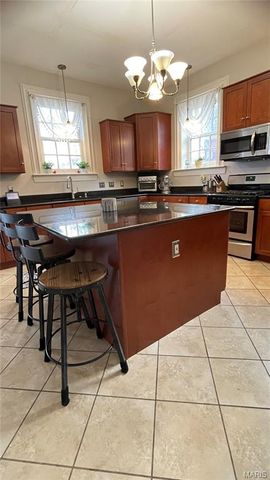 7016 Michigan Avenue, St Louis, MO 63111