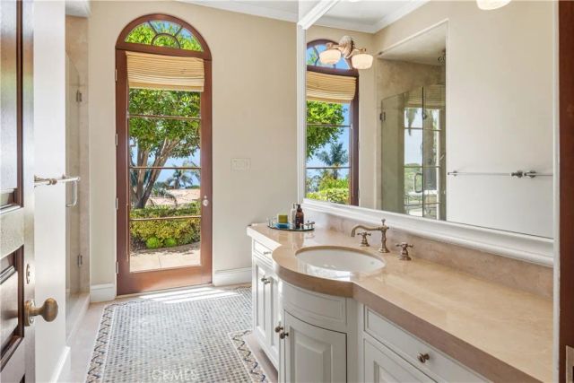 64 Laurel Drive, Rancho Palos Verdes, CA 90275