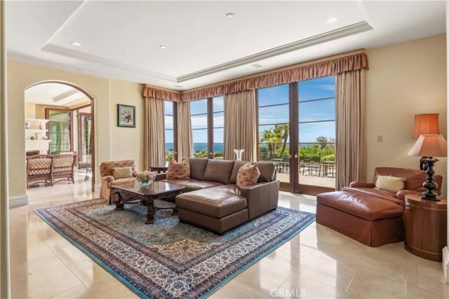 64 Laurel Drive, Rancho Palos Verdes, CA 90275