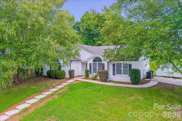 8012 Cadmium Court, Charlotte, NC 28215