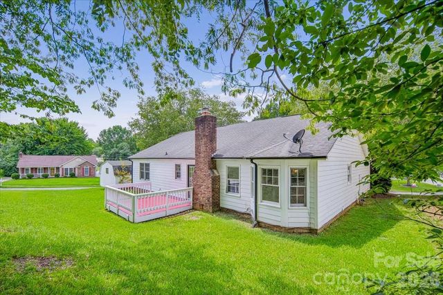 8012 Cadmium Court, Charlotte, NC 28215