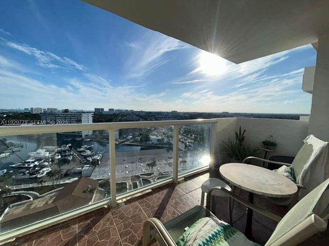 13499 Biscayne Blvd 1206, North Miami, FL 33181