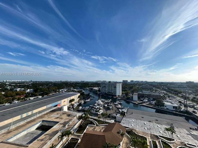 13499 Biscayne Blvd 1206, North Miami, FL 33181