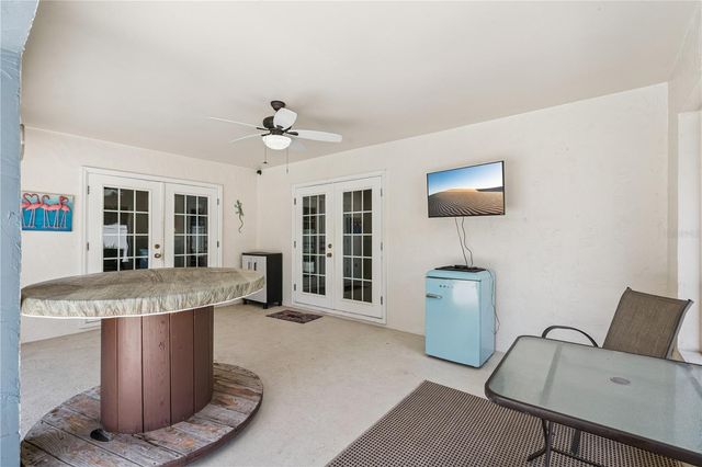 380 E LAKE STREET, Umatilla, FL 32784