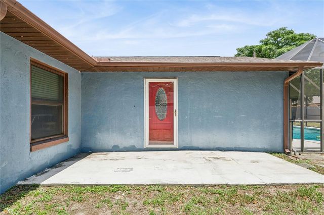 380 E LAKE STREET, Umatilla, FL 32784