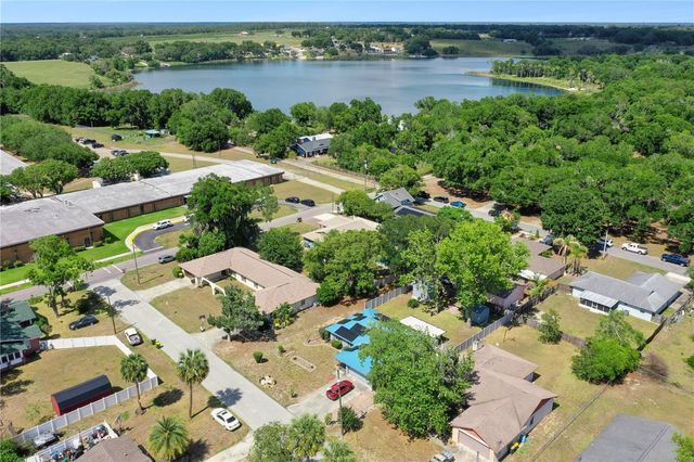 380 E LAKE STREET, Umatilla, FL 32784