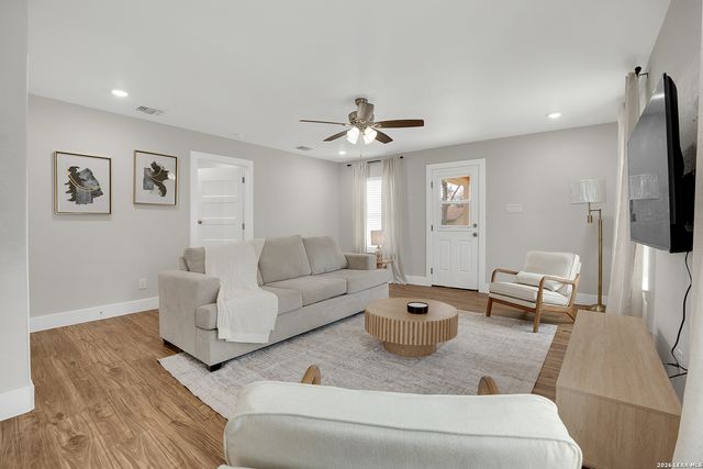 839 OASIS ST, New Braunfels, TX 78130