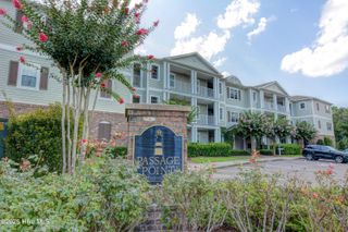 215 Valencia Court Unit 203, Wilmington, NC 28412