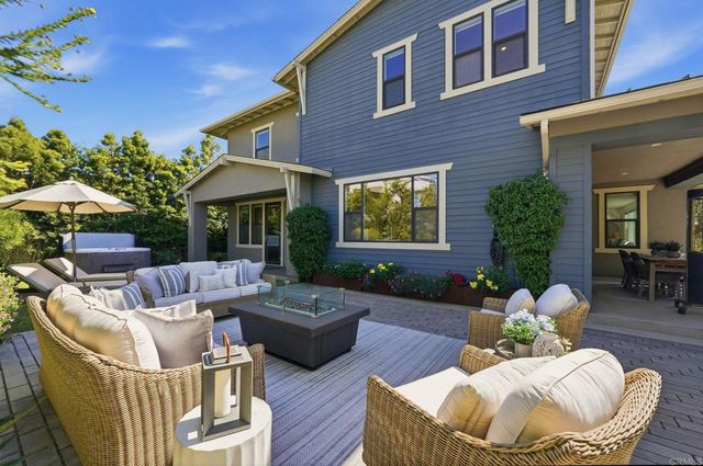 374 Fulvia Street, Encinitas, CA 92024