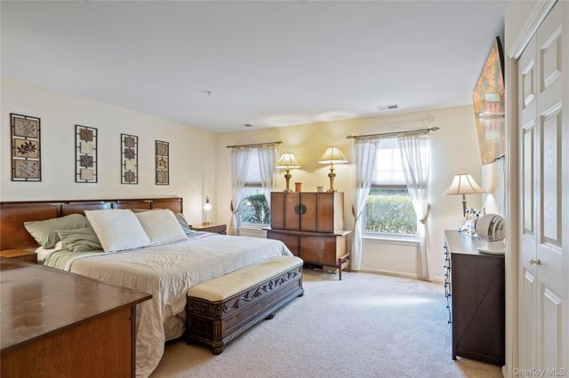 138 Brattle Circle, Melville, NY 11747