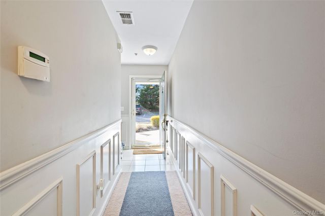 138 Brattle Circle, Melville, NY 11747