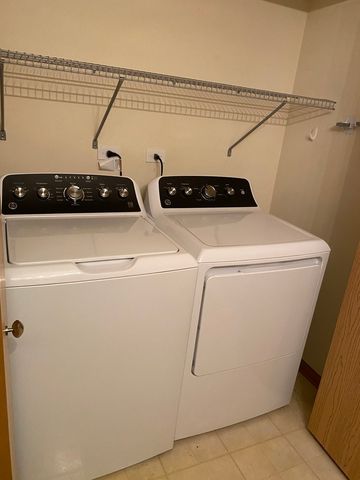 759 CHERRY CREEK Drive 759, Grayslake, IL 60030